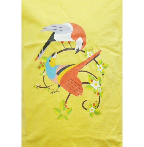 A COUPLE BIRDS COME TO FLOWERS T-SHIRT FOR GIRLS